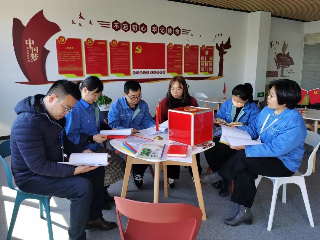 无锡ag公司党支部发挥党员先锋模范作用，开工首日提出党建工作新要求